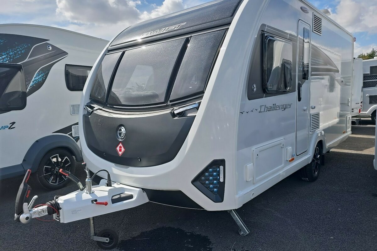2026 SWIFT CHALLENGER 500 FRONT N/S