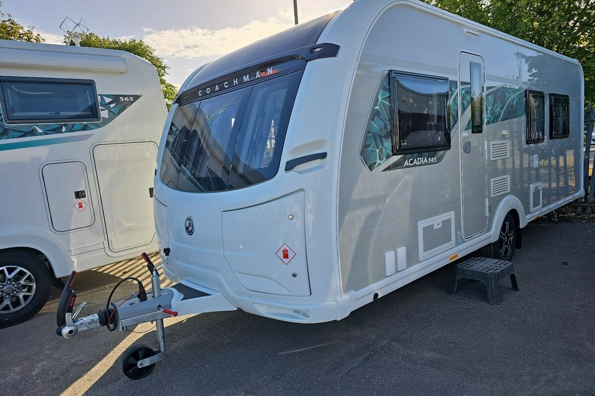 2026 COACHMAN ACADIA 545 FRONT N/S