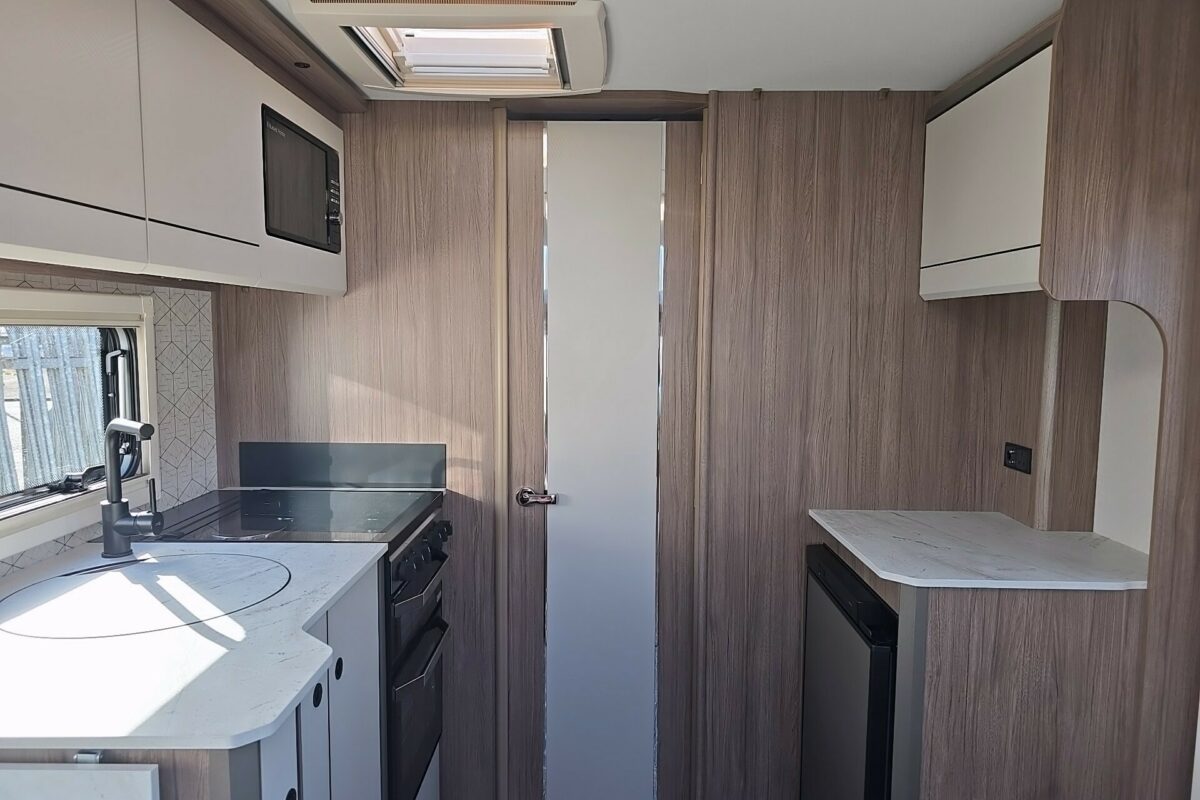 2026 COACHMAN ACADIA 545 VIEW