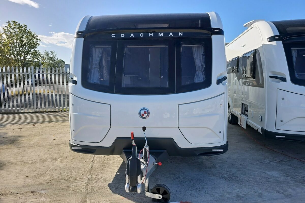 2026 COACHMAN VIP 545 FRONT
