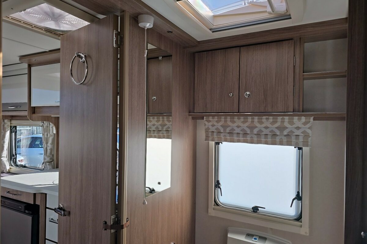 2026 COACHMAN VIP 545 BEDROOM