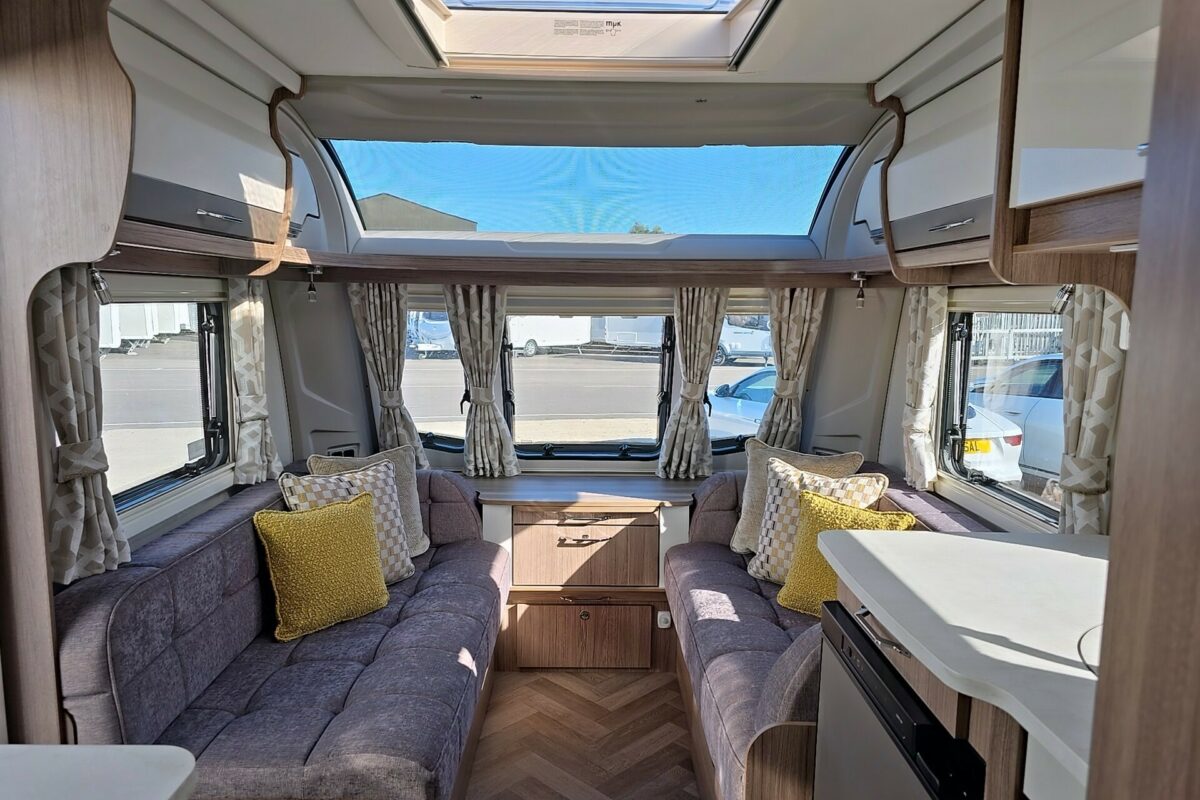 2026 COACHMAN VIP 545 VIEW