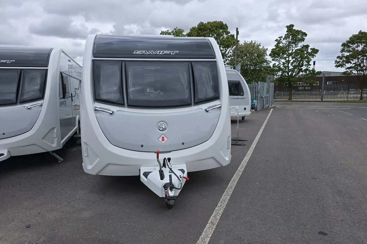 2026 SWIFT SPRITE ALPINE 4 DB FRONT