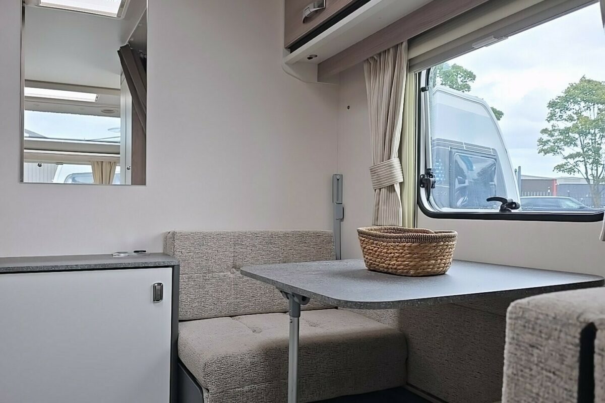 2026 SWIFT SPRITE ALPINE 4 DB DINING LOUNGE