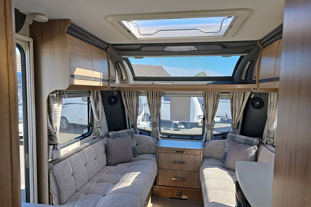 2017 COACHMAN VIP 545 VIEW