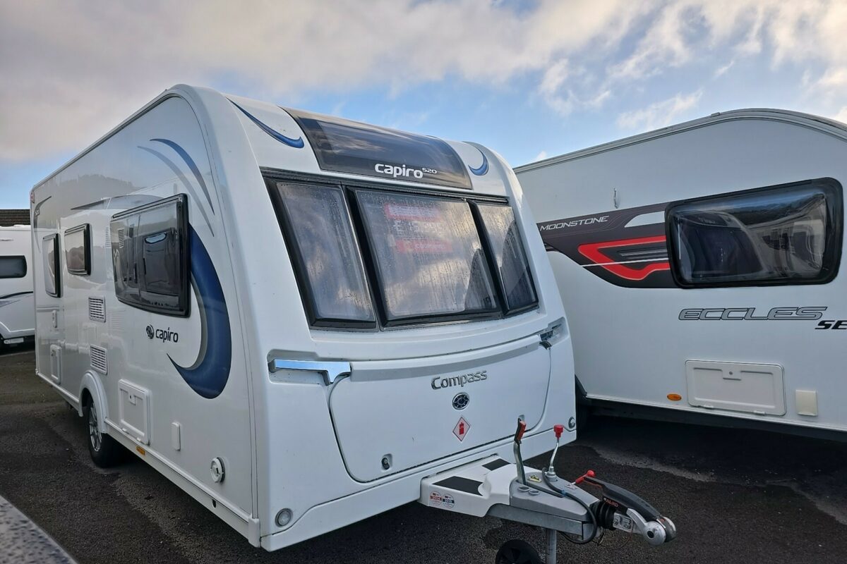 2020 COMPASS CAPIRO 520 FRONT O/S