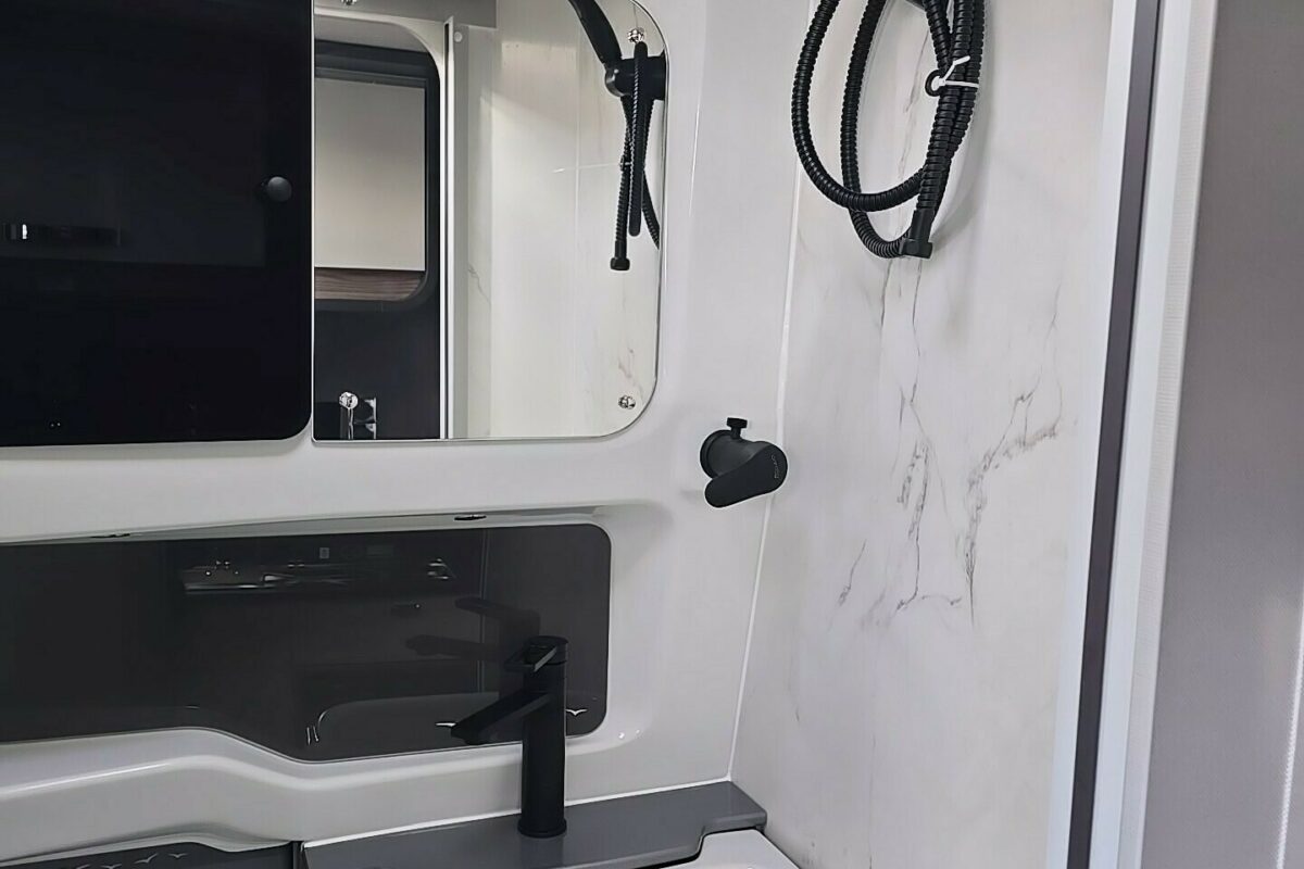 2026 SWIFT CARRERA 122