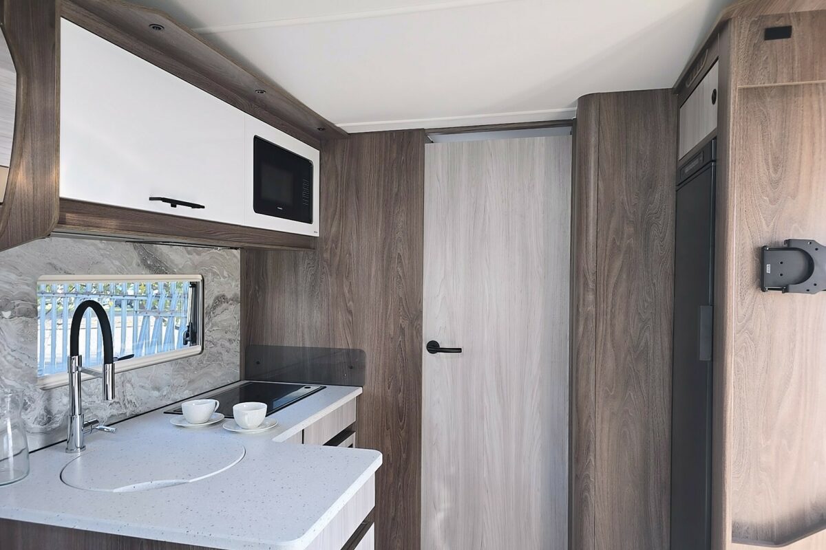 2026 AVVENTURA 565 MOTORHOME