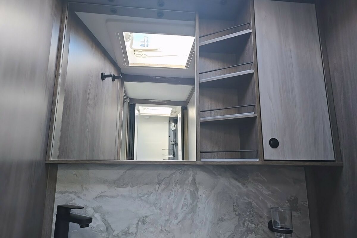 2026 AVVENTURA 565 MOTORHOME