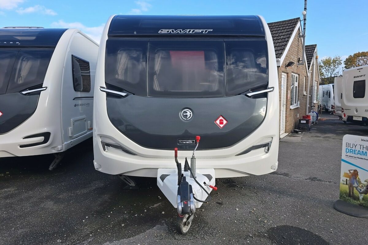 2023 SWIFT CONQUEROR 480