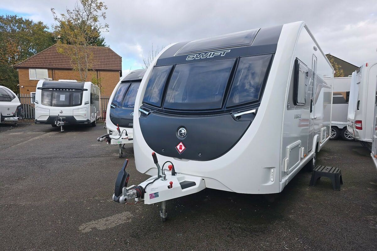 2023 SWIFT VOGUE 580 4 BERTH CARAVAN