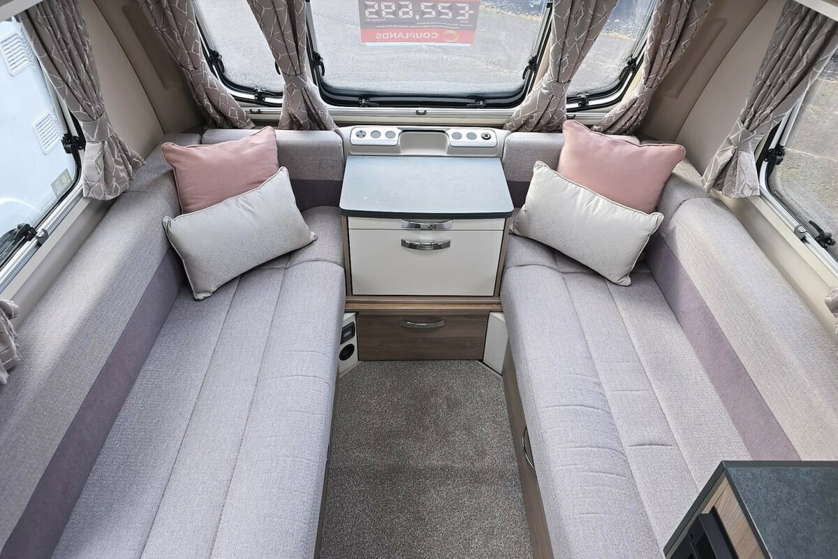 2023 SWIFT VOGUE 580 4 BERTH CARAVAN