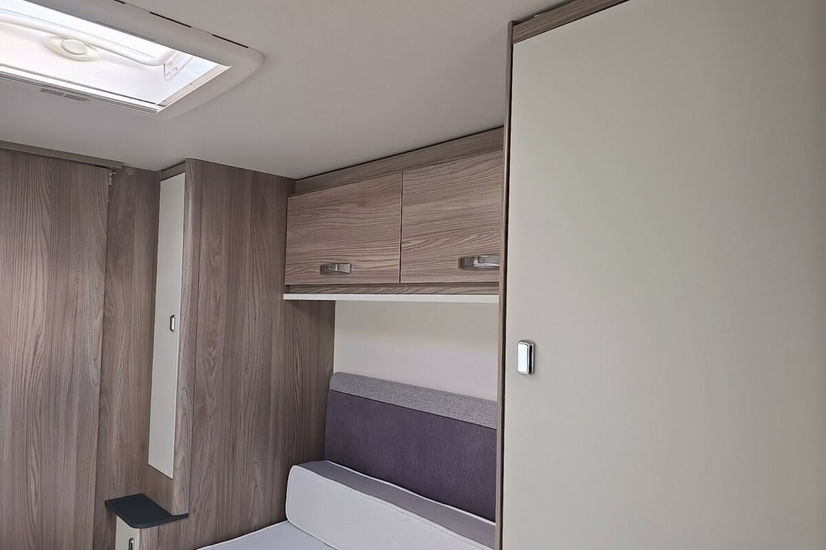 2023 SWIFT VOGUE 580 4 BERTH CARAVAN