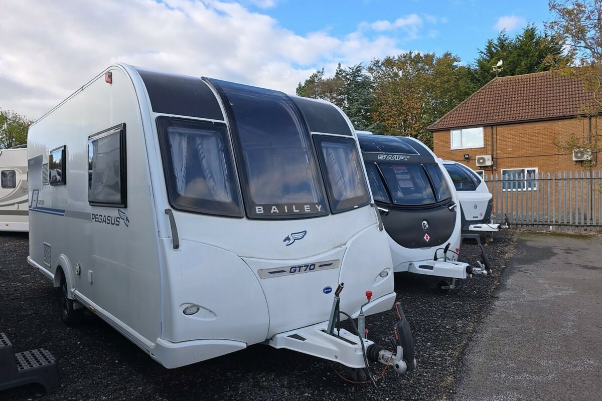 2018 BAILEY PEGASUS GENOA GT70 2 BERTH CARAVAN
