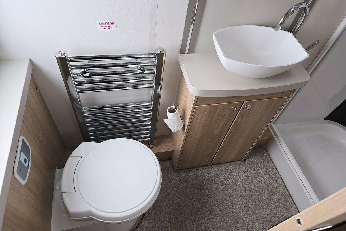 2020 ELDDIS CRUSADER STORM WASHROOM