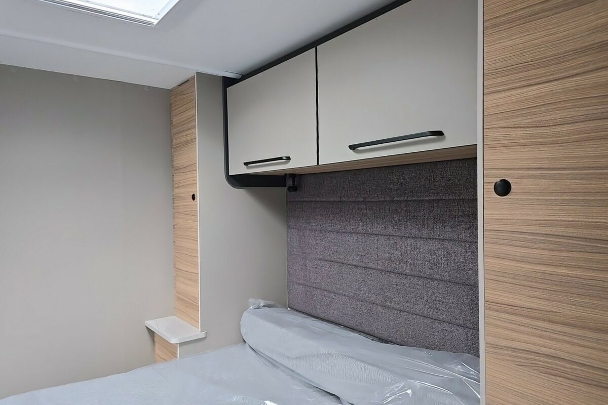 2026 BAILEY PHOENIX BLACK EDITION 644