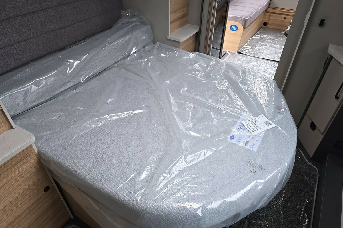 2026 BAILEY PHOENIX BLACK EDITION 644