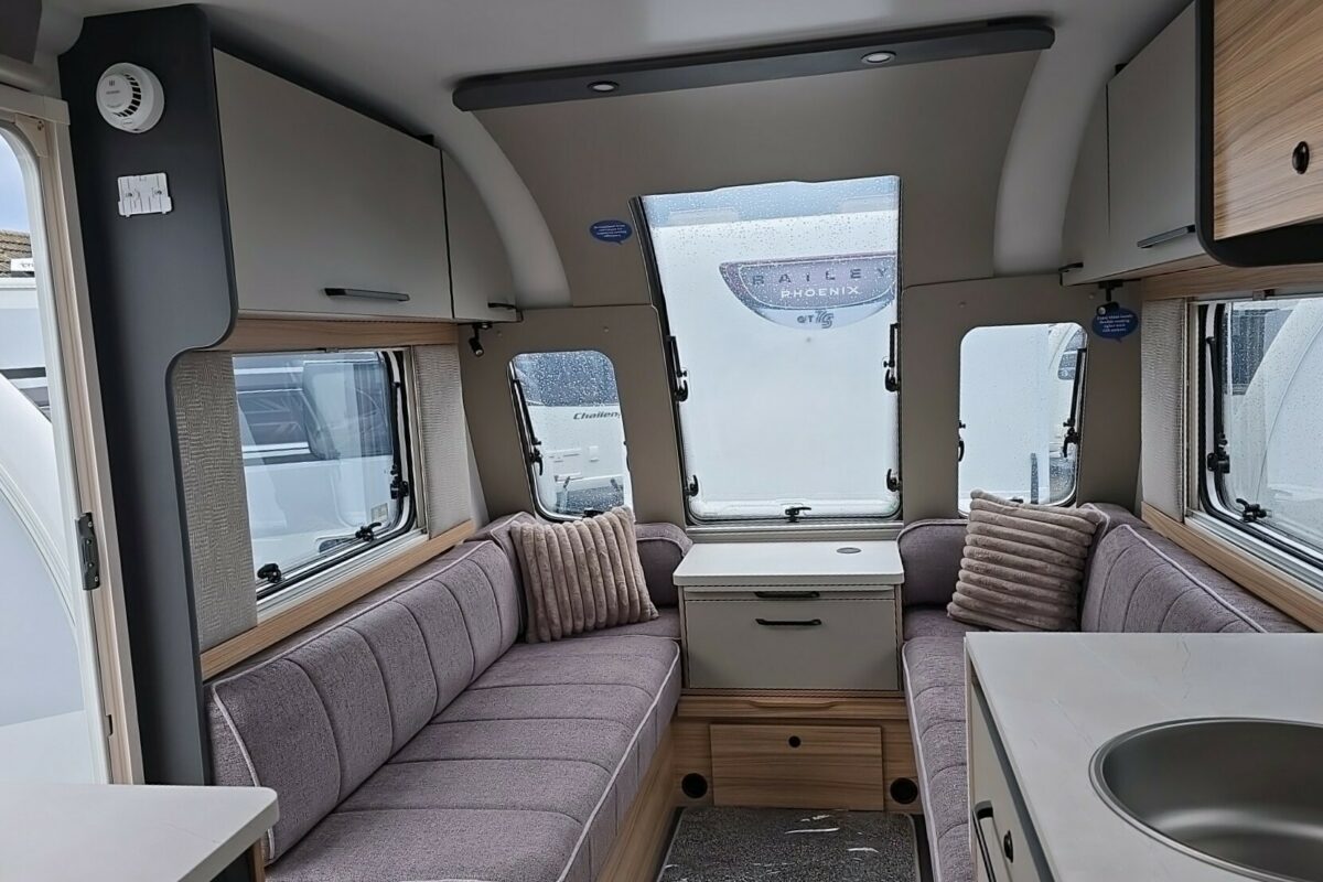 2026 BAILEY PHOENIX BLACK EDITION 644