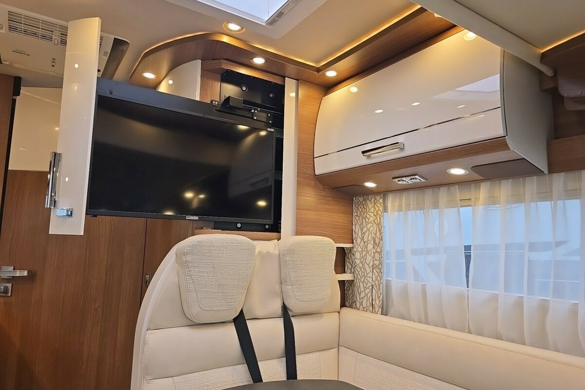 2022 Carthago C-Compactline i143