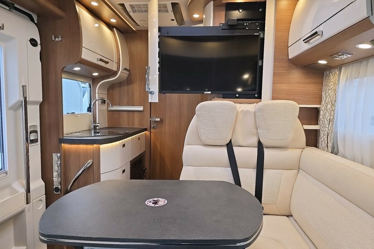 2022 Carthago C-Compactline i143