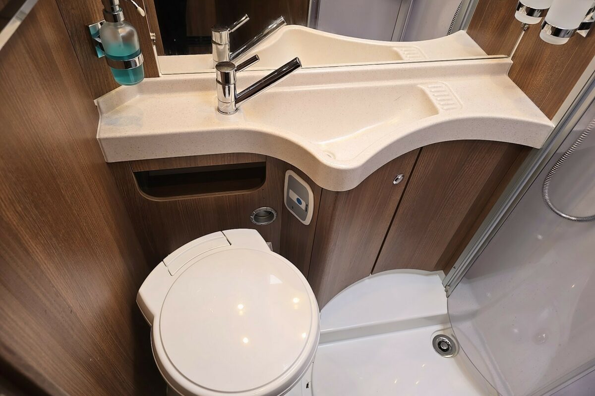 2022 Carthago C-Compactline i143