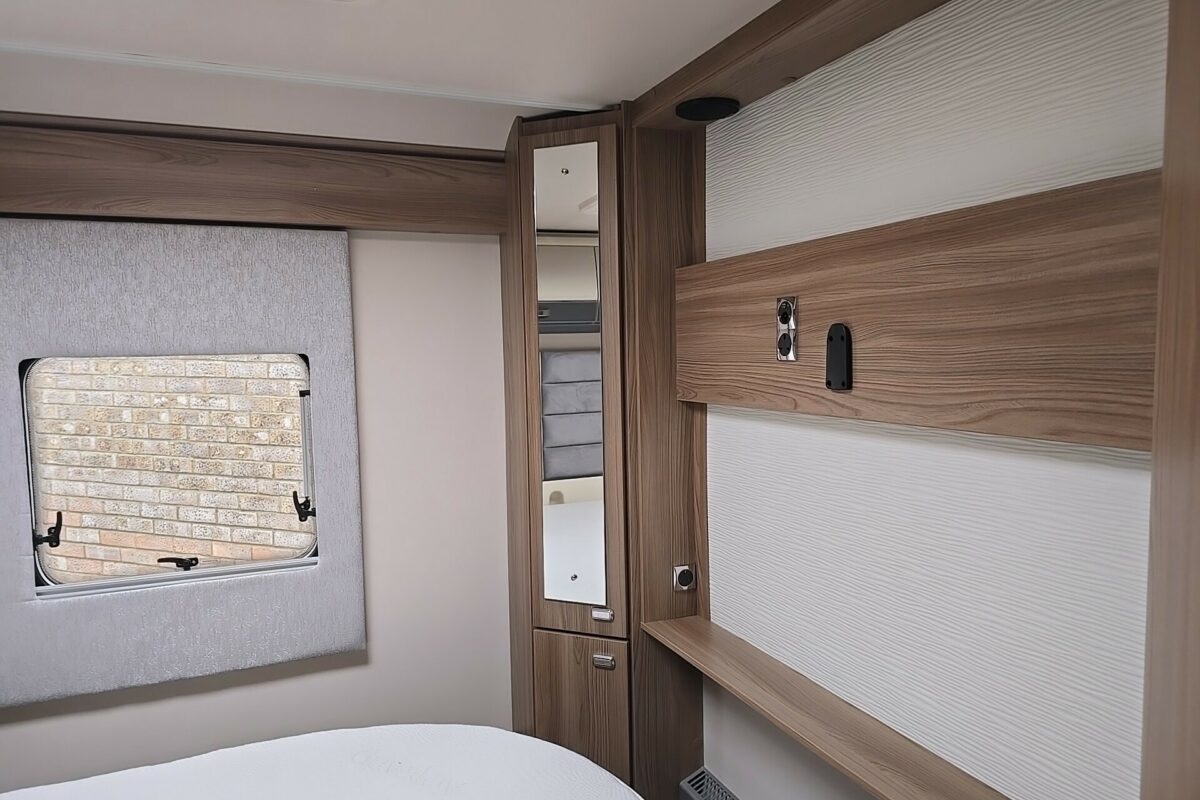 BESSACARR BY DESIGN 835