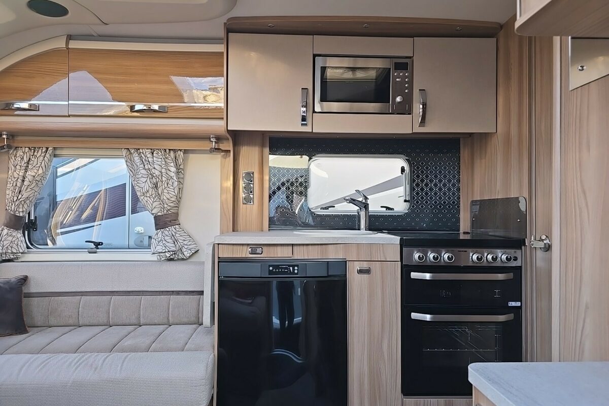 2019 SWIFT CHALLENGER HI STYLE