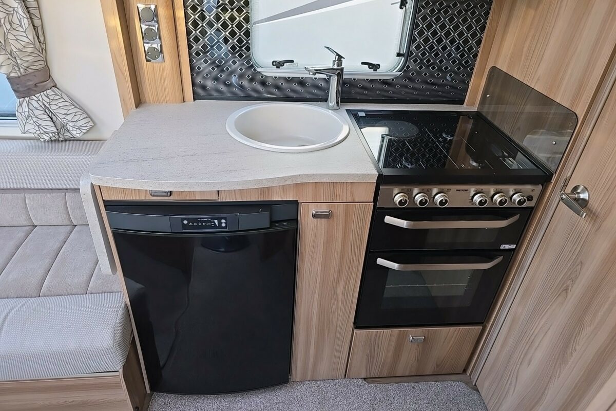 2019 SWIFT CHALLENGER HI STYLE