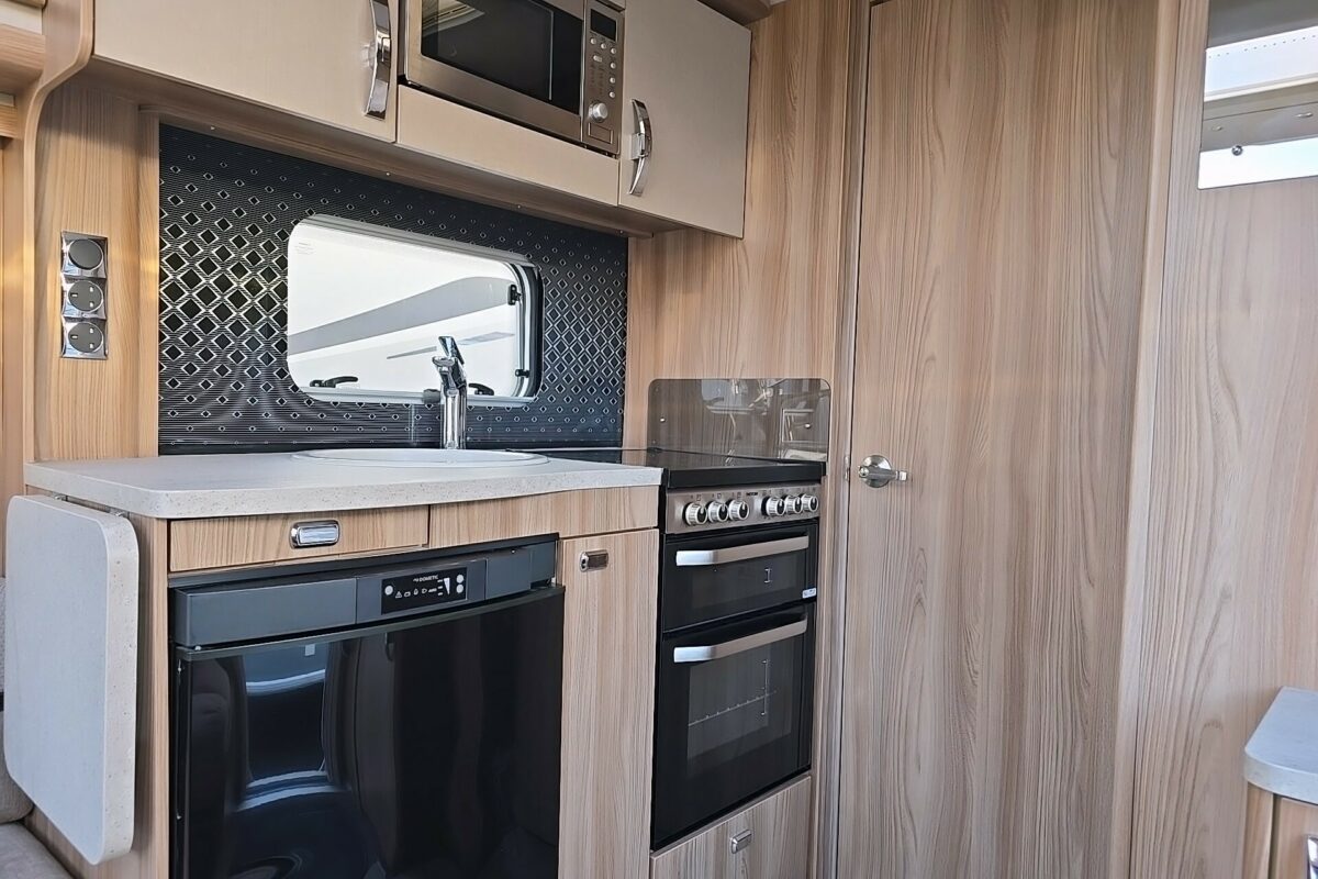 2019 SWIFT CHALLENGER HI STYLE