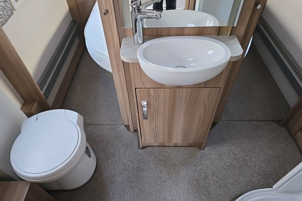 2019 SWIFT CHALLENGER HI STYLE