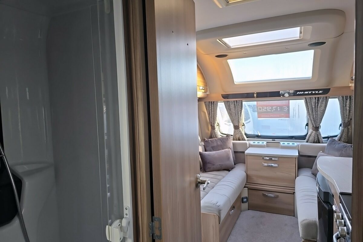 2019 SWIFT CHALLENGER HI STYLE