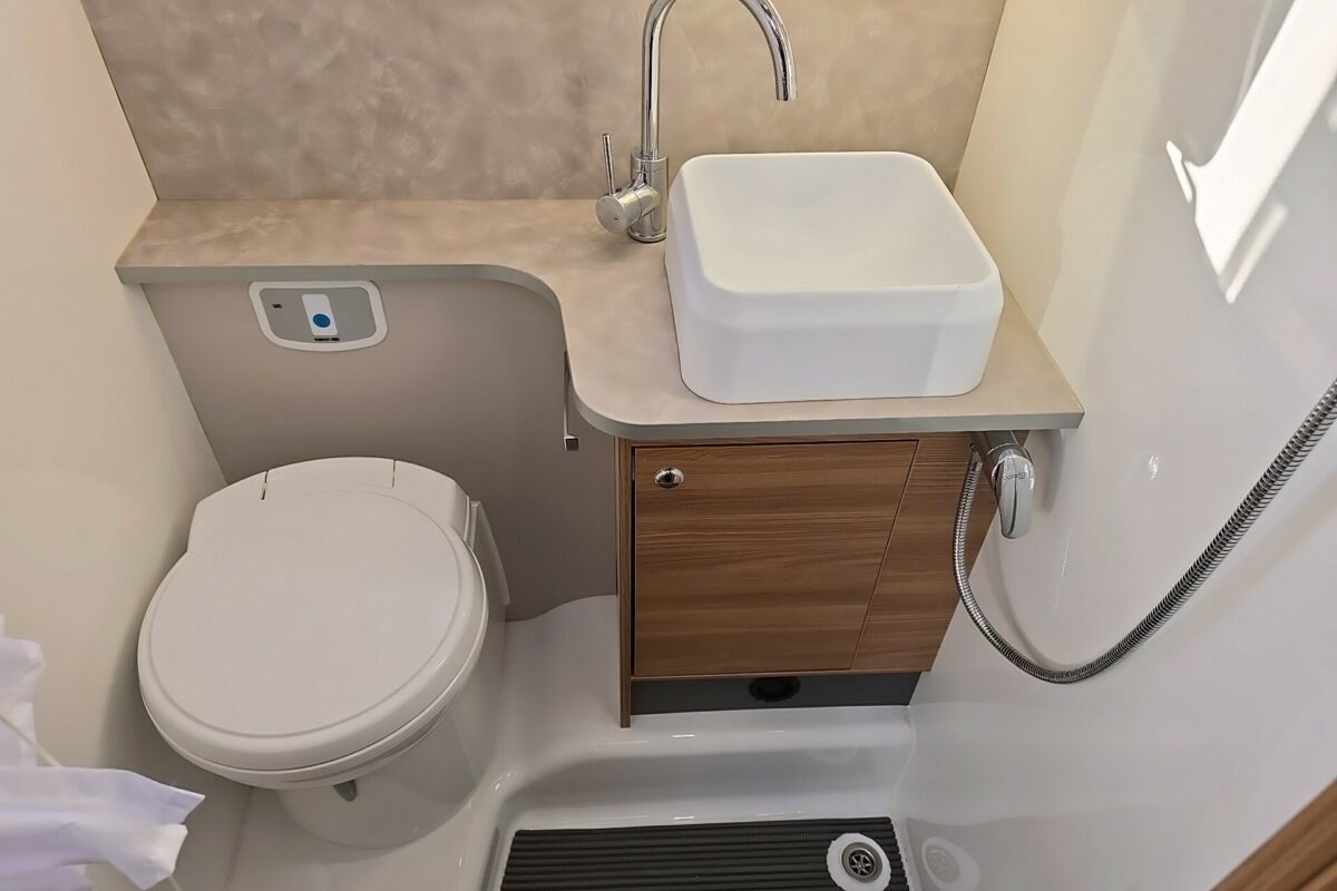 2023 BAILEY ADAMO 754-DL