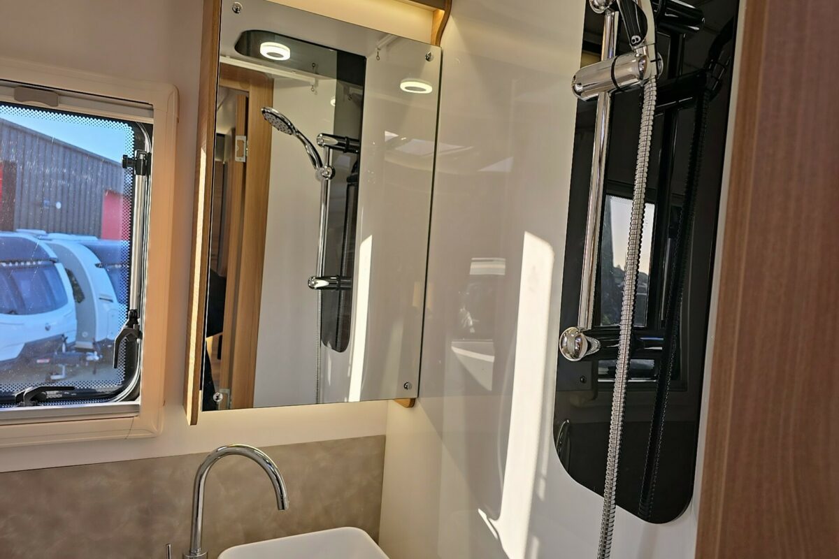 2023 BAILEY ADAMO 754-DL