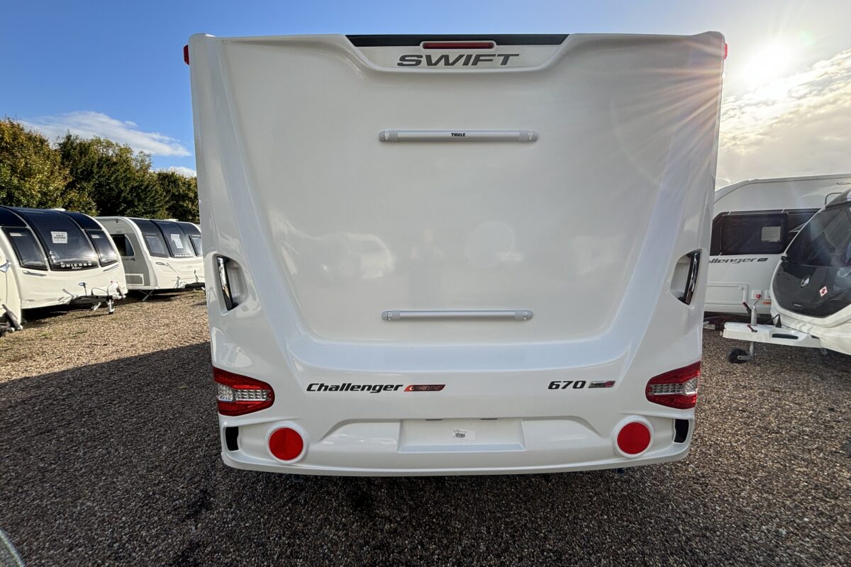 SWIFT CHALLENGER GRANDE 670 2025 REAR