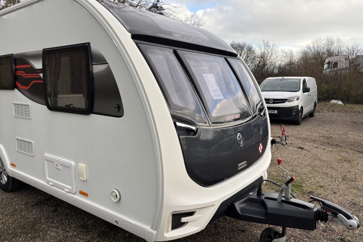 Swift Eccles 560 2018