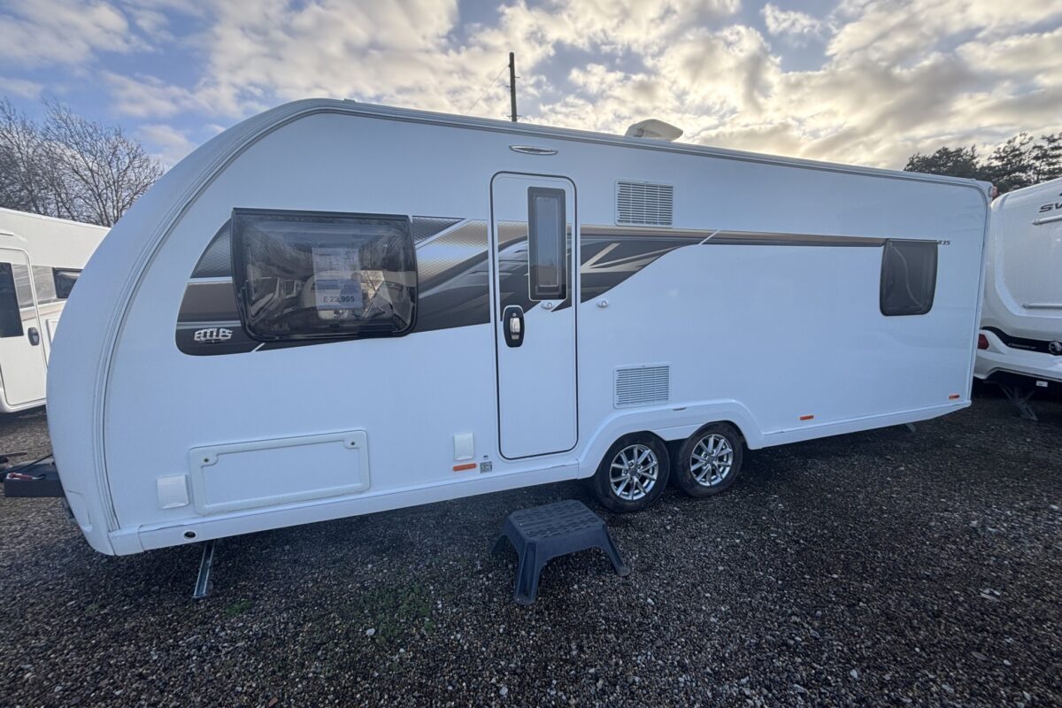 Swift Eccles X835 2020