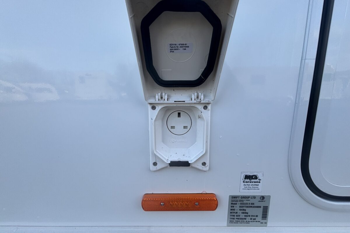 Swift Eccles X835 2020