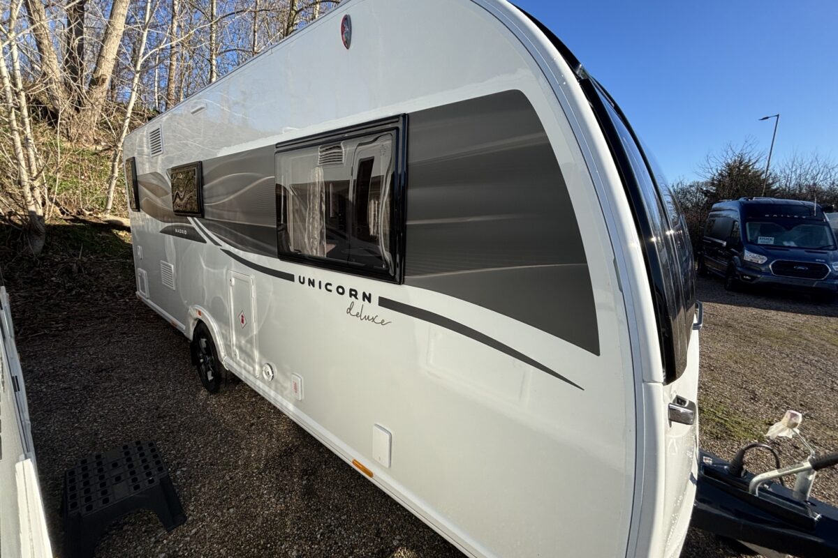 BAILEY UNICORN DELUXE MADRID 2025