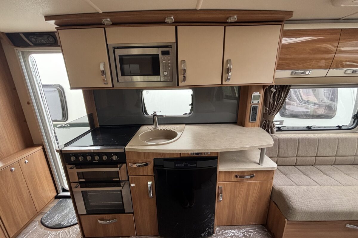 Swift Conqueror 530 2014