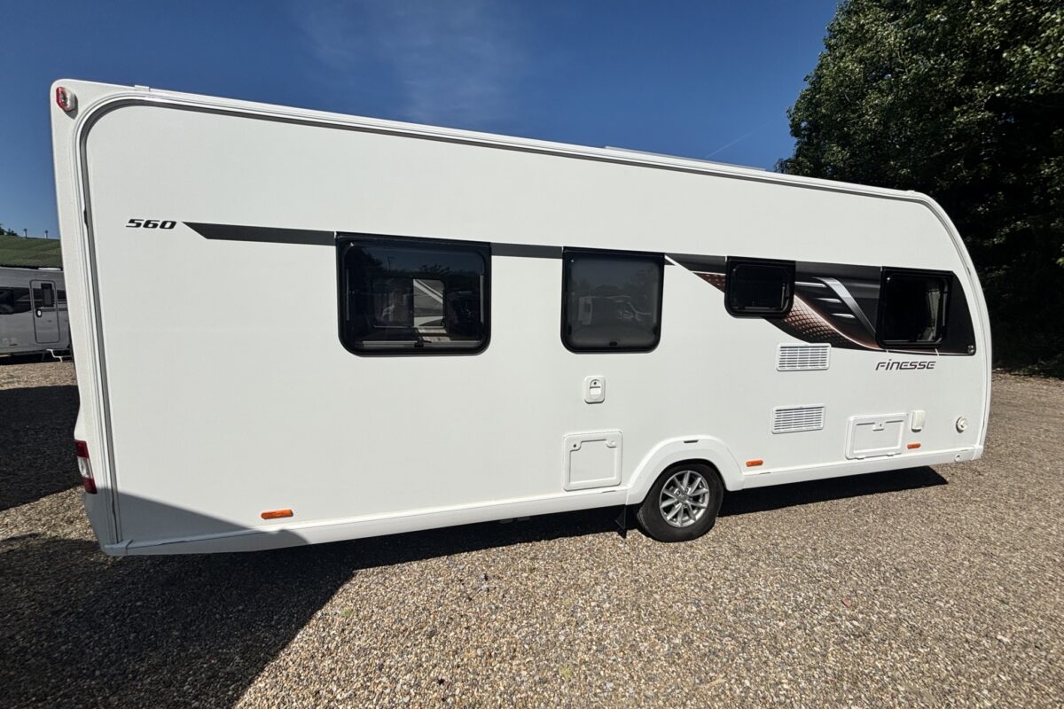 Swift Finesse 560 2021