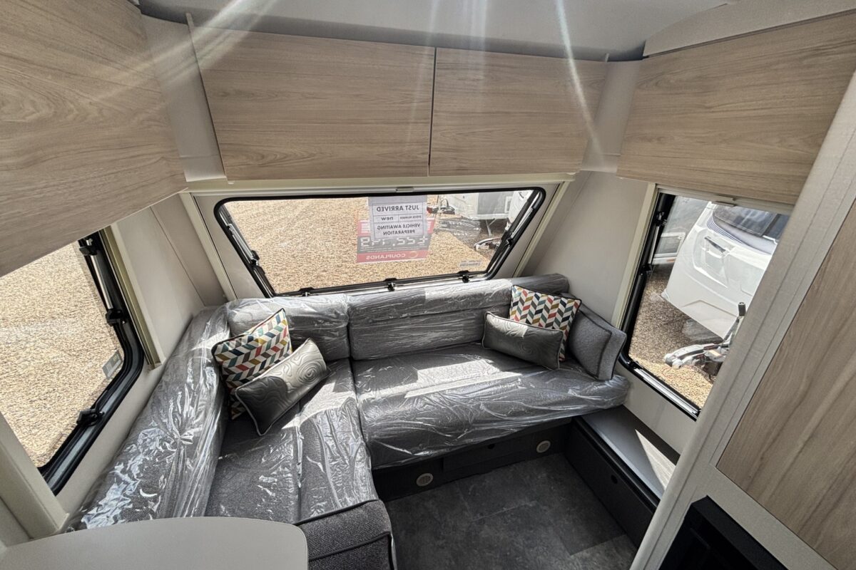 Elddis Xplore XC Light 2025