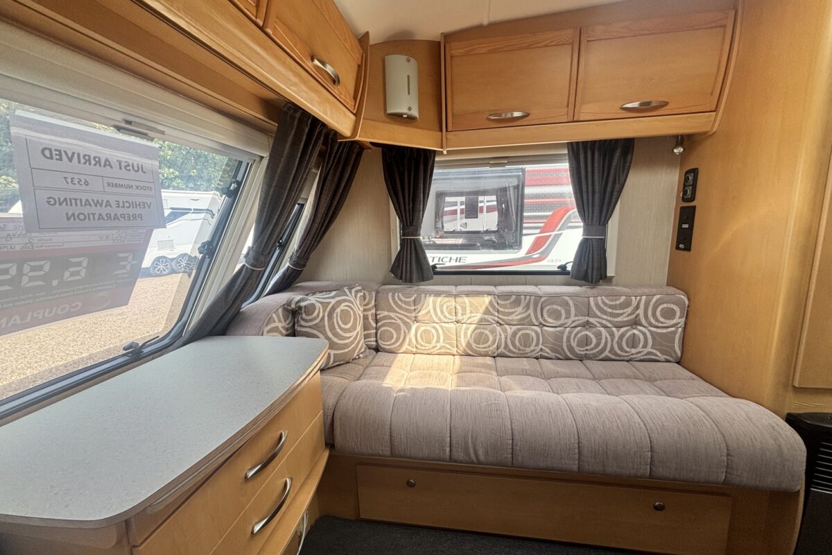 Elddis Avante 362 2010