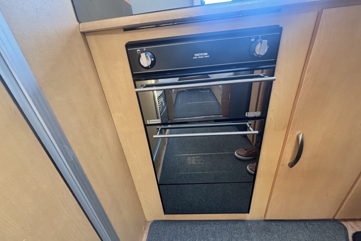 Elddis Avante 362 2010
