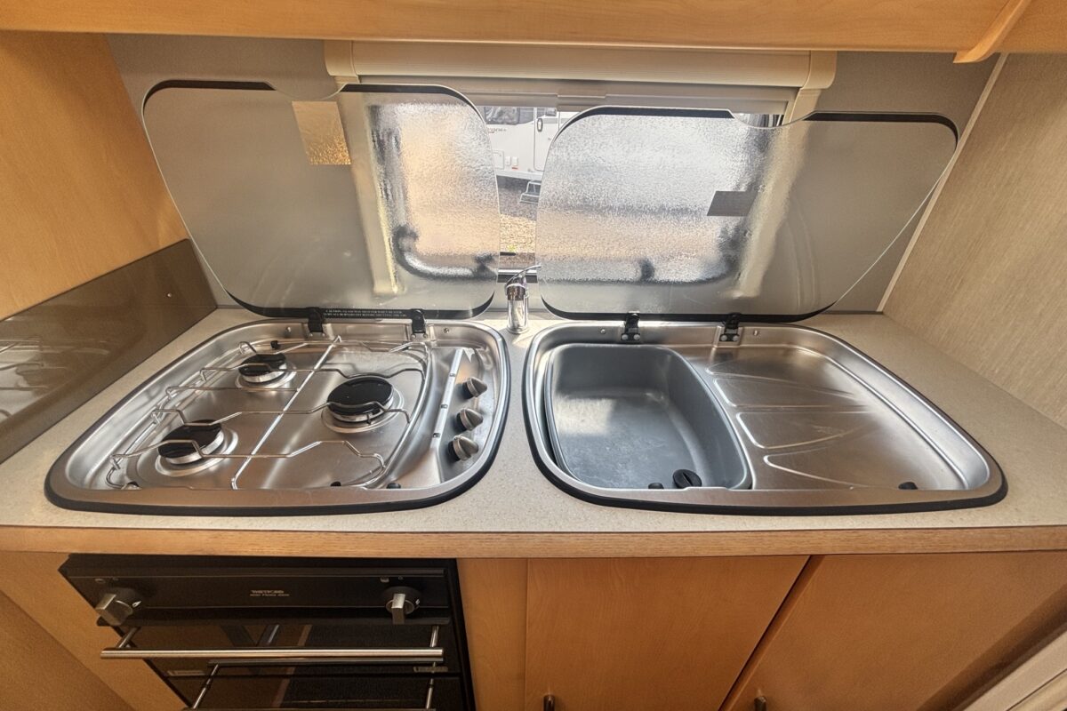 Elddis Avante 362 2010