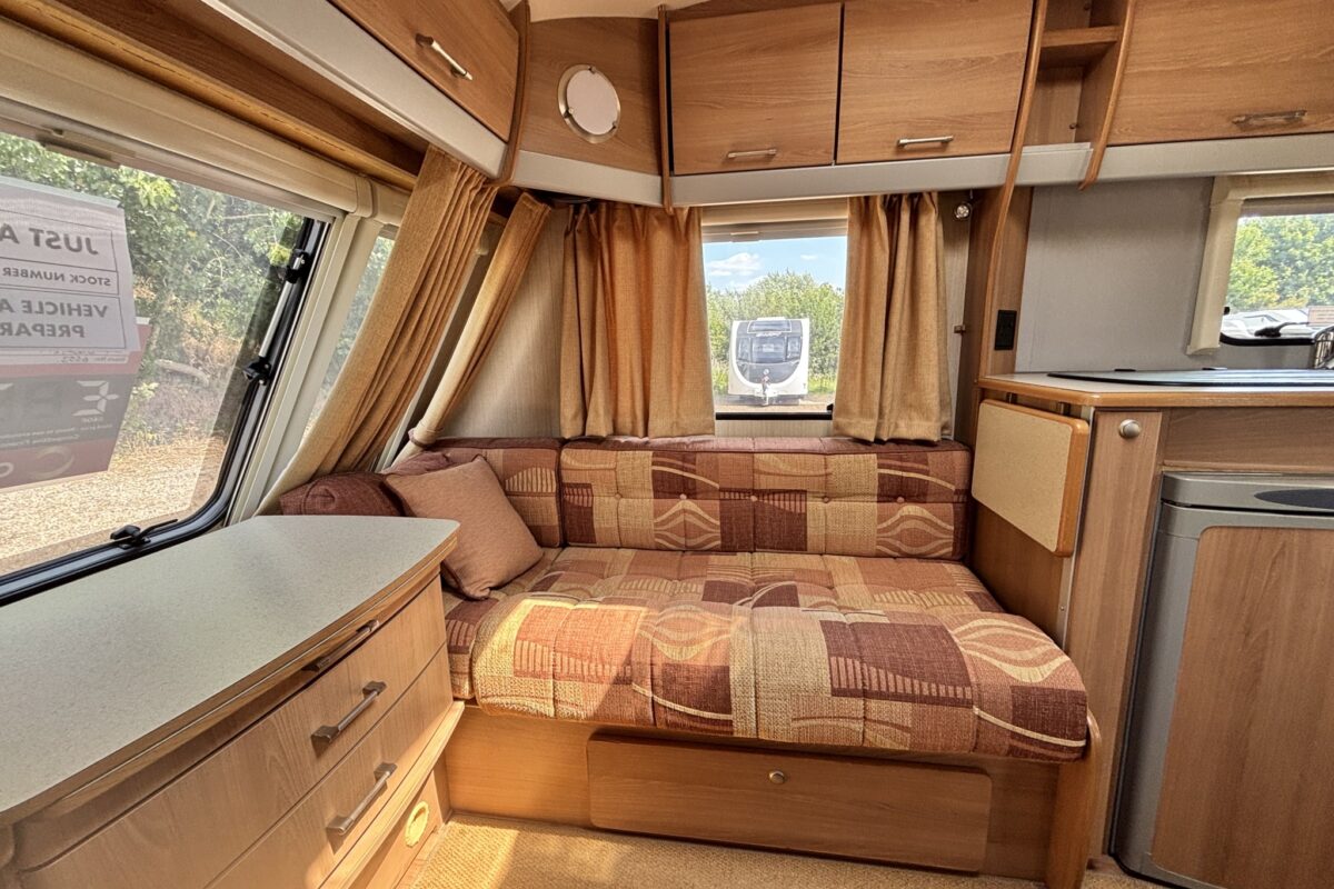 Elddis Avante Club 544 2008