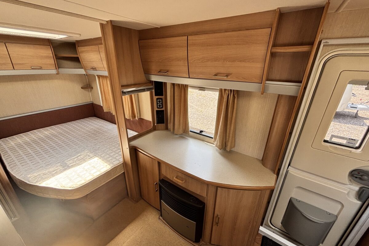 Elddis Avante Club 544 2008