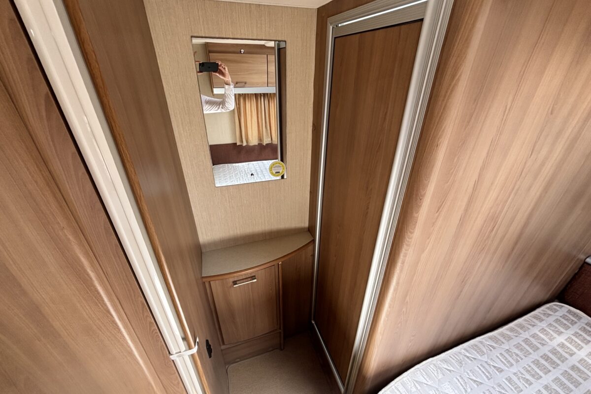Elddis Avante Club 544 2008