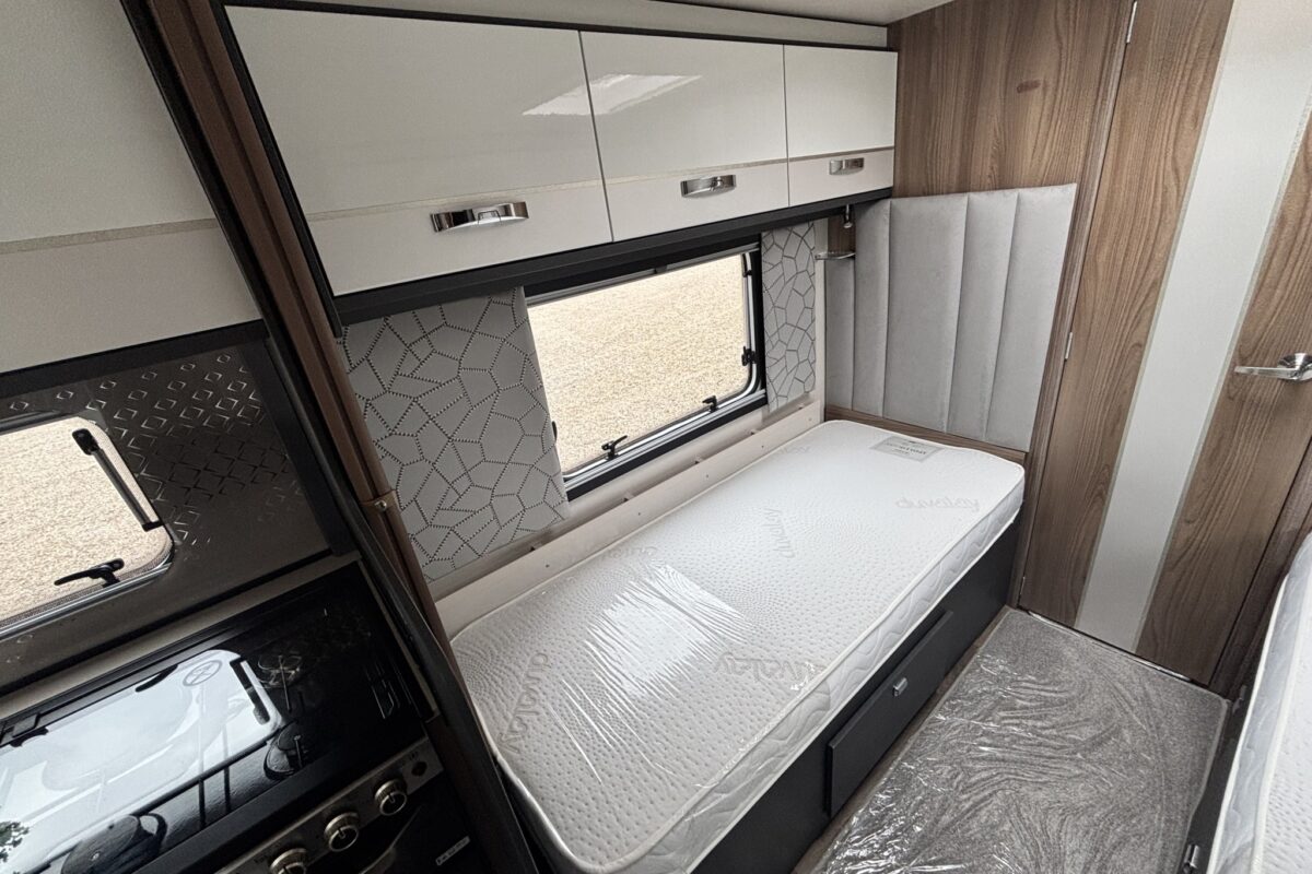 Swift Conqueror 565 2022