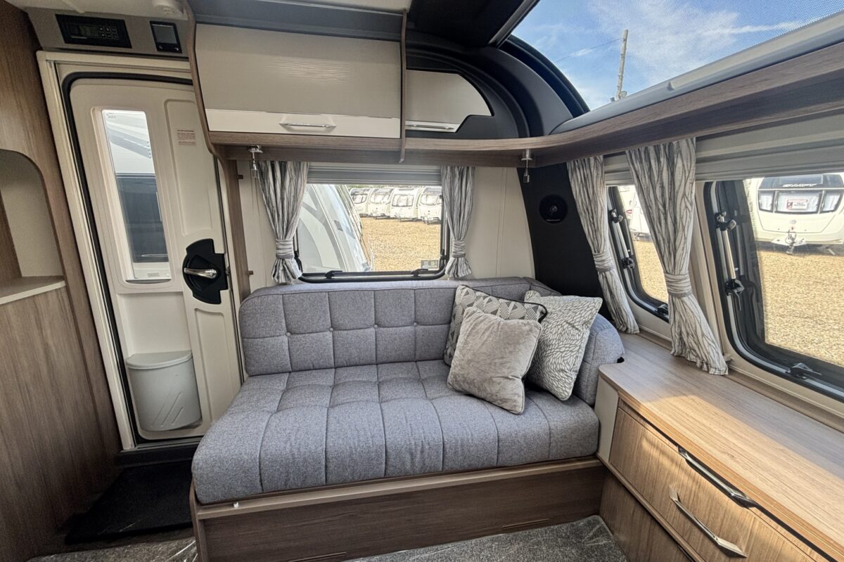 Coachman Laser Xcel 875 2020
