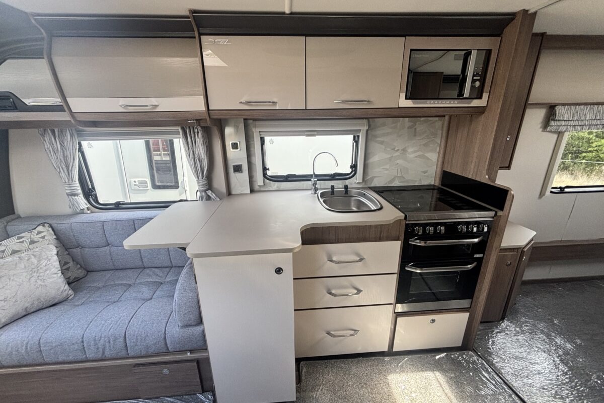 Coachman Laser Xcel 875 2020